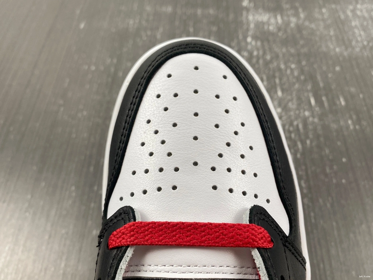 Low - CZ0790-106 Toe Jordan Retro Black OG 1 0202